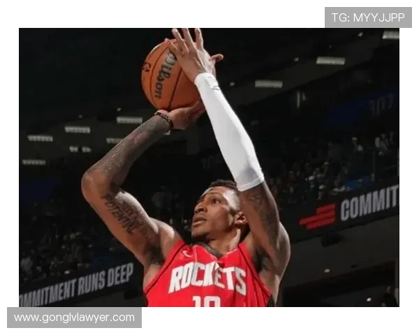 小贾巴里季前赛表现抢眼场均135分45板命中率超五成 小贾巴里季前赛表现抢眼场均135分45板命中率超五成