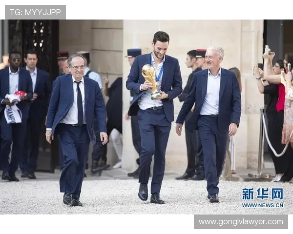 法国足协主席回应齐达内接班德尚传闻强调不干扰球队备战工作 法国足协主席回应齐达内接班德尚传闻强调不干扰球队备战工作